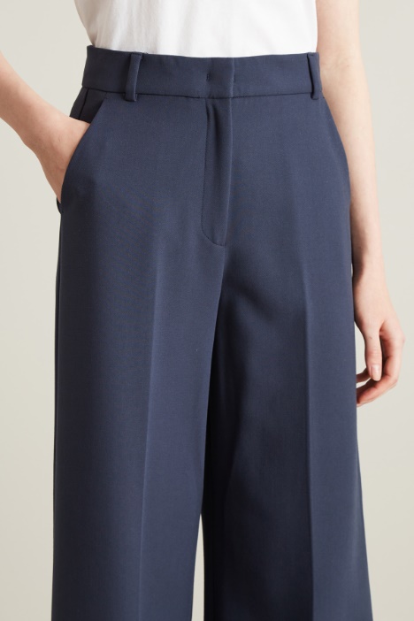 Pantaloni morbidi in tela