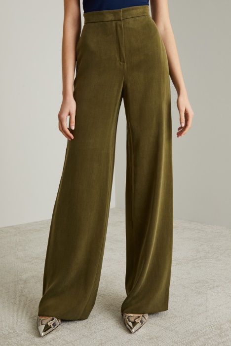 Pantaloni in raso fluido