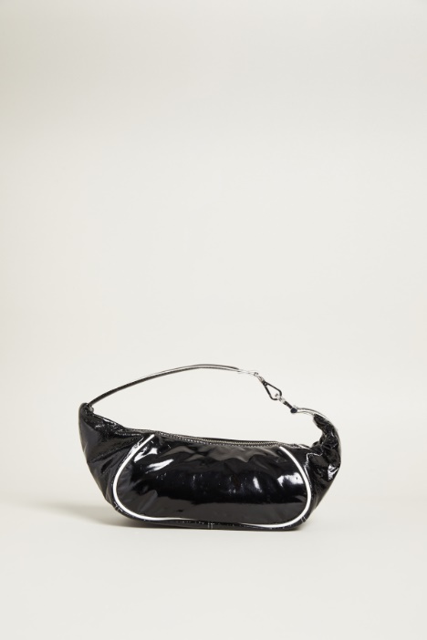 Borsa imbottita in vernice