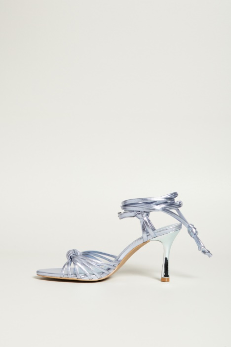 Sandali a listini laminati