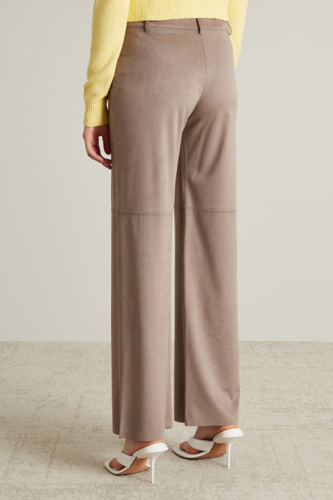 Pantaloni dritti in jersey dal finish vellutato