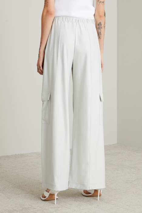 Pantalone cargo in jersey spalmato