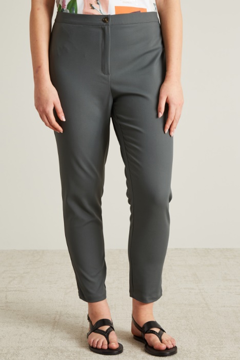 Pantaloni aderenti