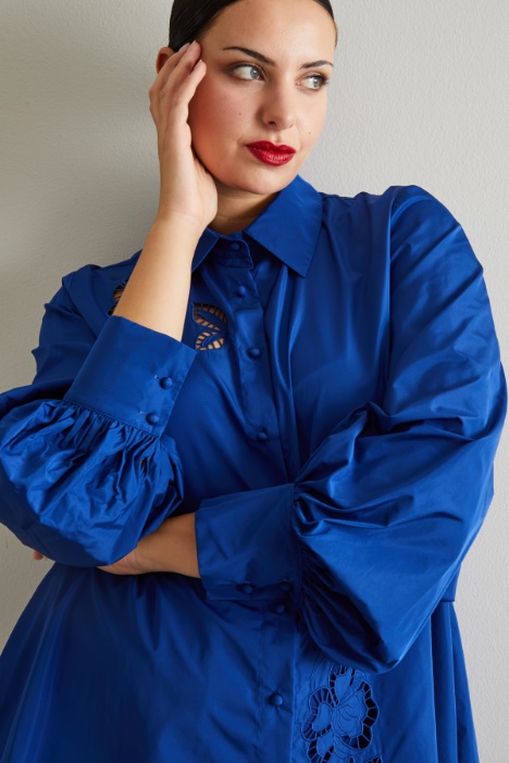 Casacca in taffetà con ricamo