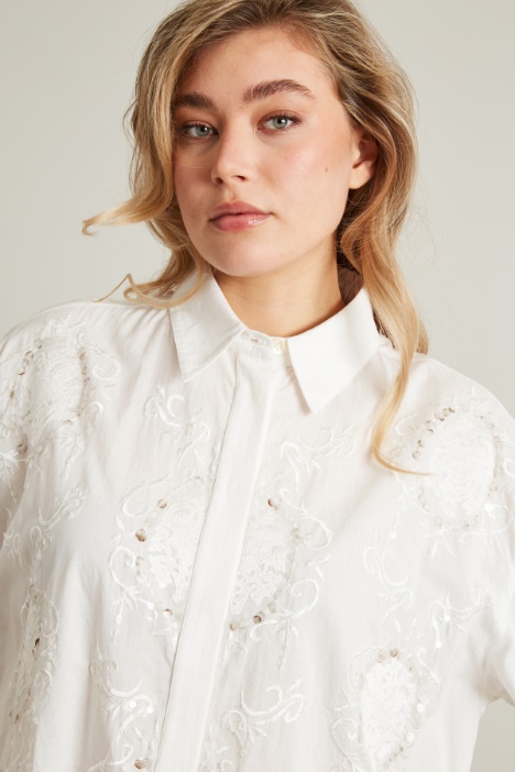 Casacca in voile con ricami