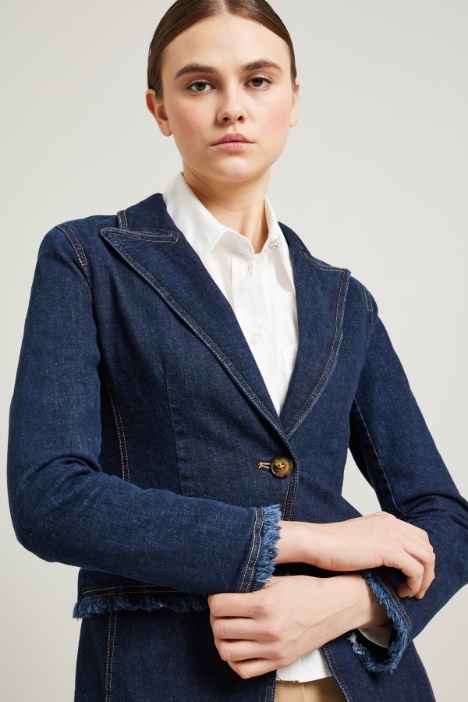 Blazer con profili sfrangiati