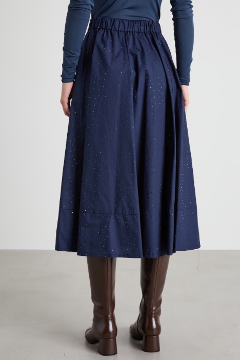 Falda de popelina con pedrería