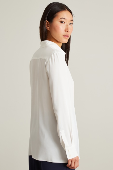 Camicia con accessorio a fiore