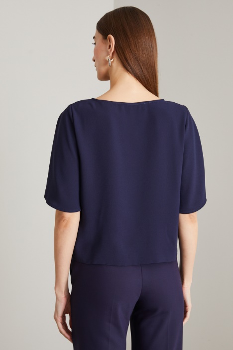 Blusa in enver satin