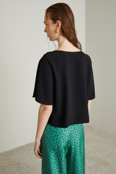 Blusa in enver satin