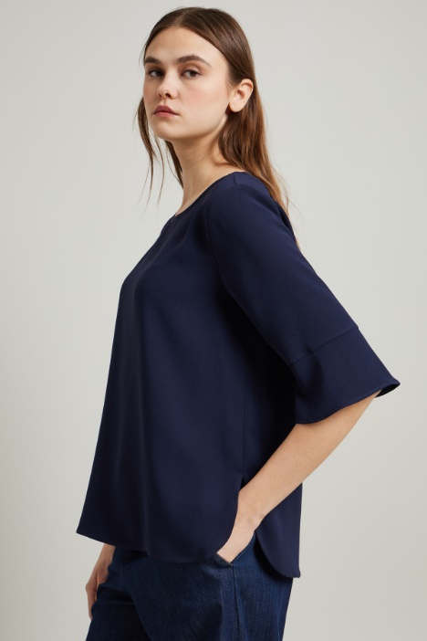 Blusa fluida in enver satin