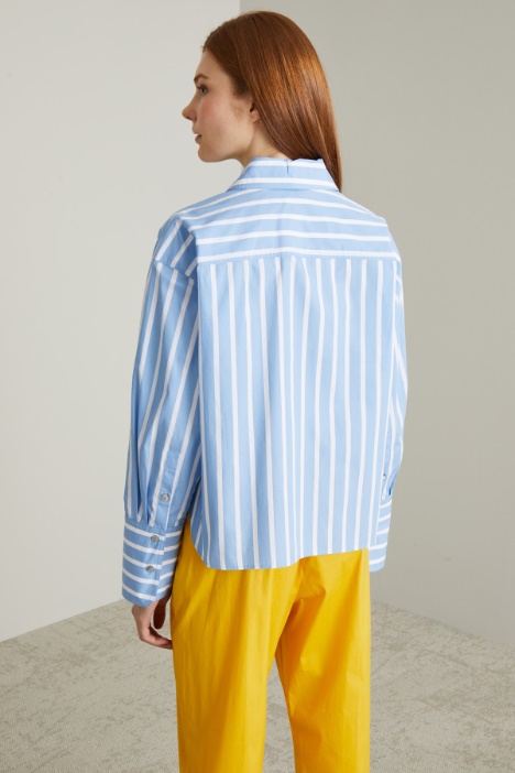 Camisa con pañuelo