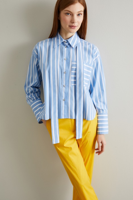 Camisa con pañuelo
