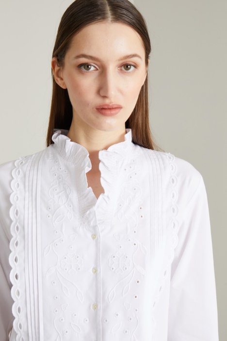 Camicia boxy con ricami