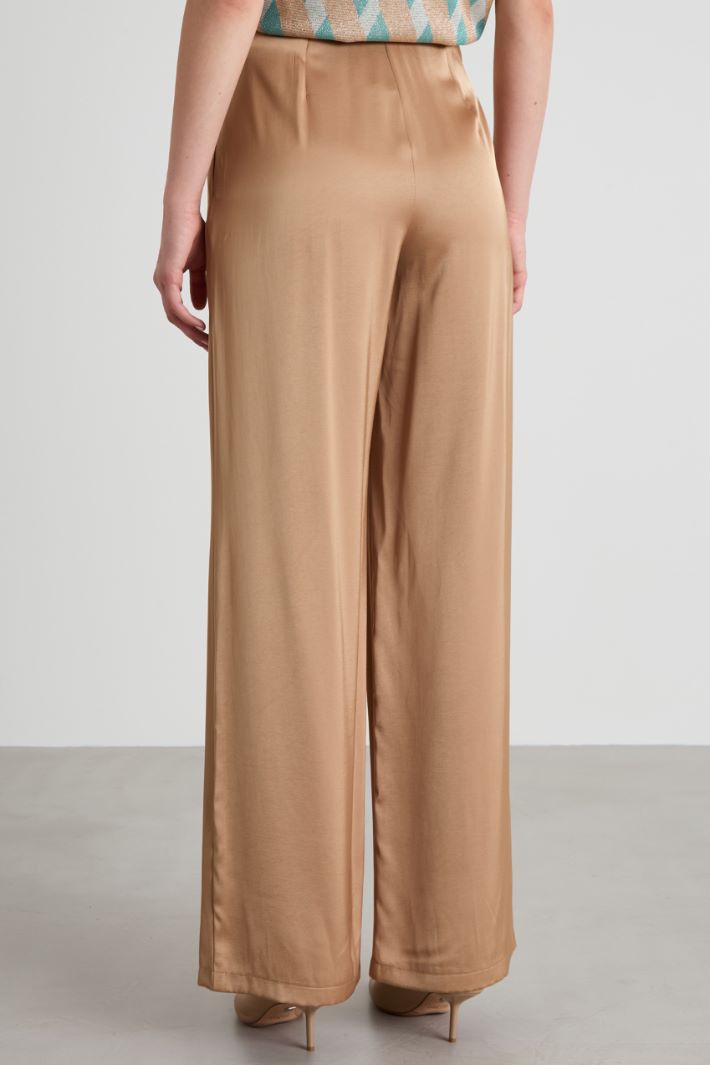 Pantaloni con pinces in raso Intrend - 2