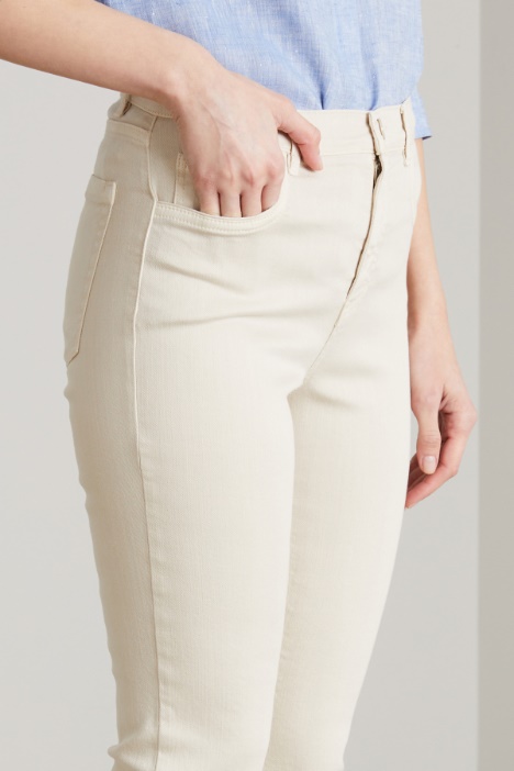 Pantaloni flare in drill