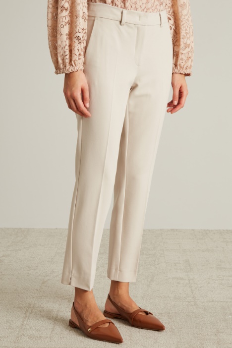 Pantaloni a sigaretta