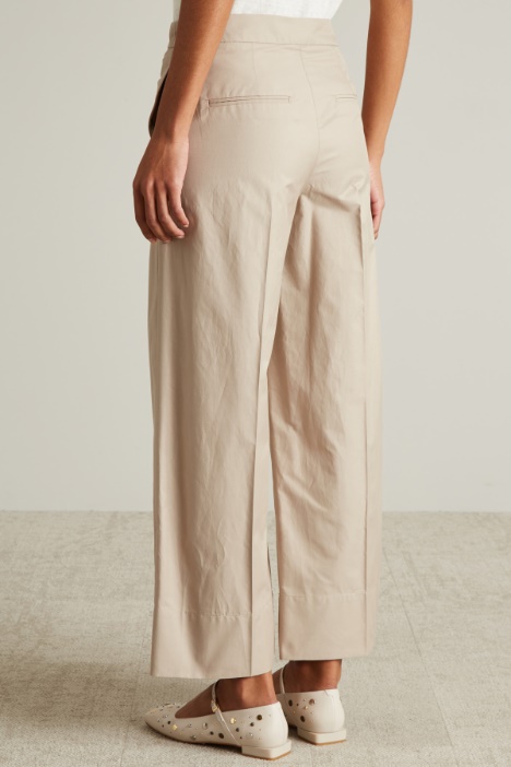 Pantalones con cordón