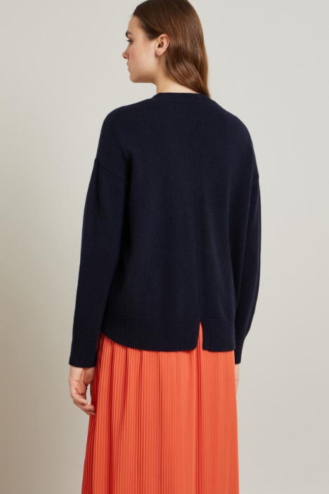 Maglia girocollo in lana