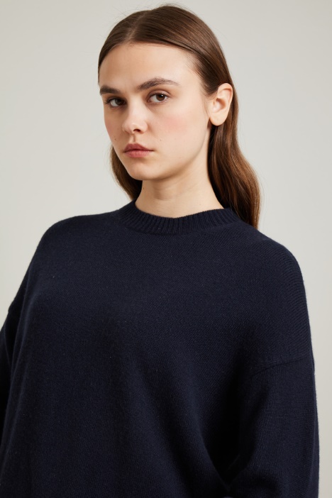 Maglia girocollo in lana