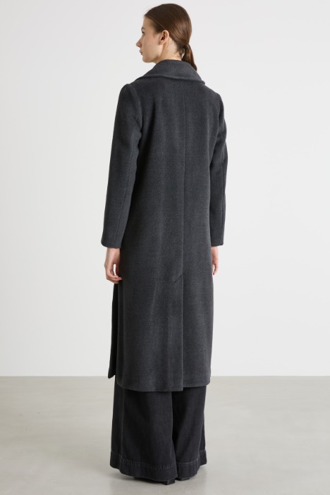 Cappotto con maxi rever