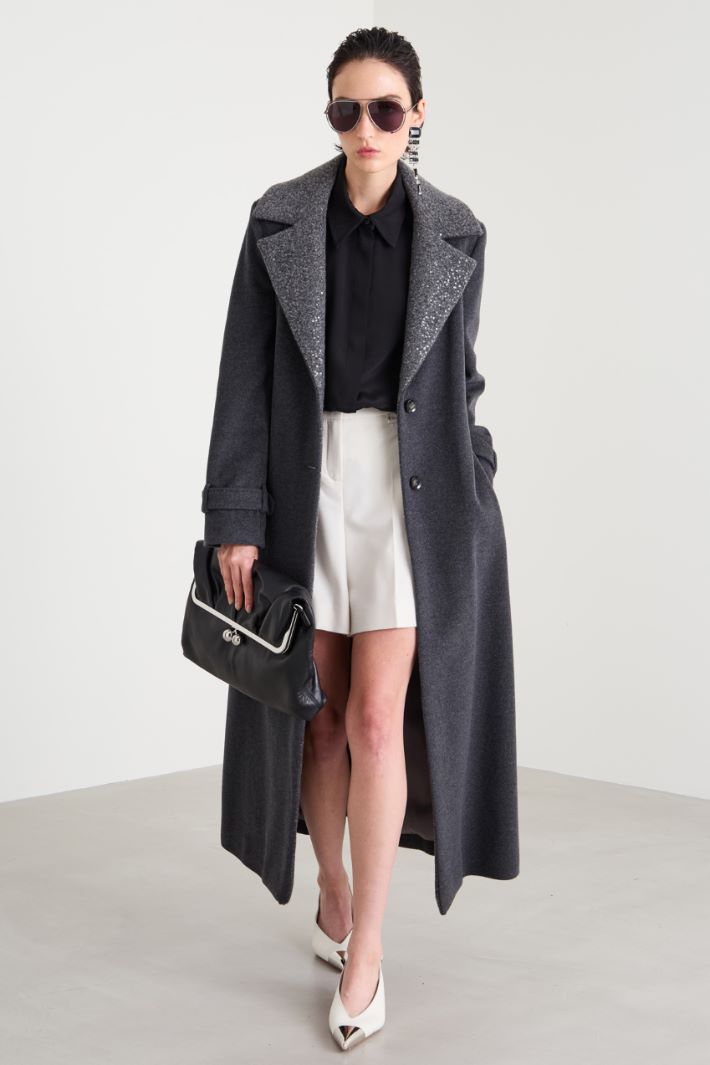 Cappotto in velour e paillettes