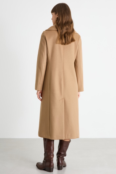 Abrigo con cuello chal