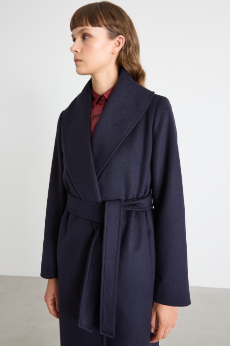 Cappotto con collo sciallato