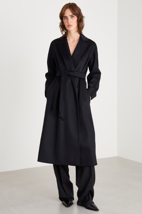 Abrigo con cinturón