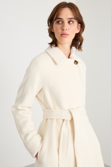 Cappotto con cintura