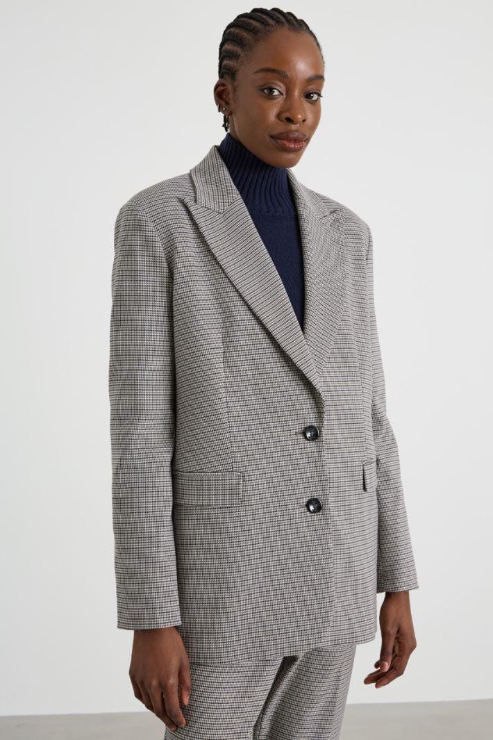 Loose viscose blazer Intrend