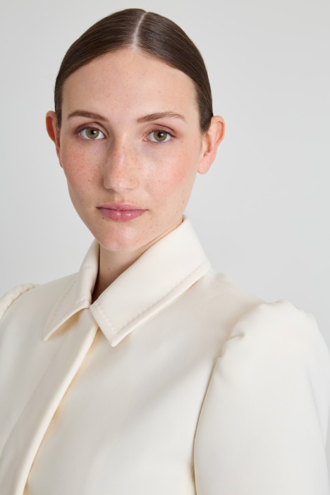 Giacca a corolla in crépe