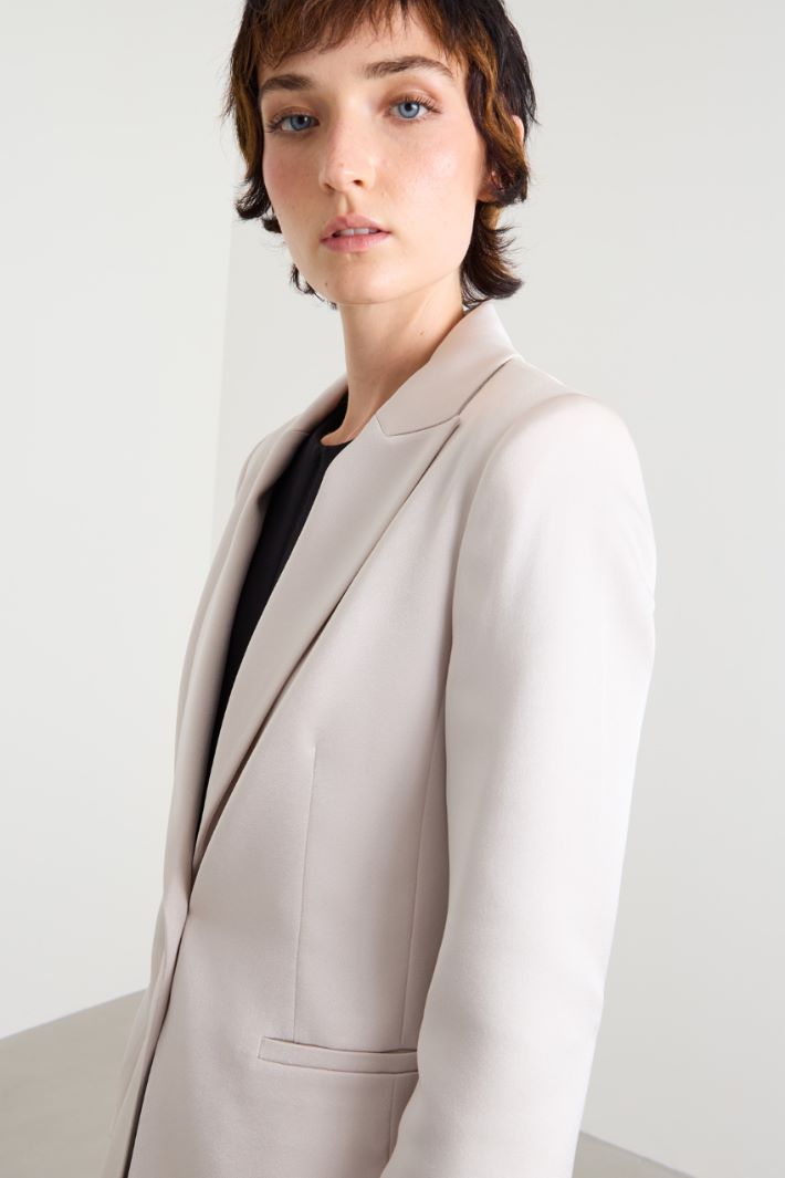 Blazer in shiny envers satin Intrend - 4