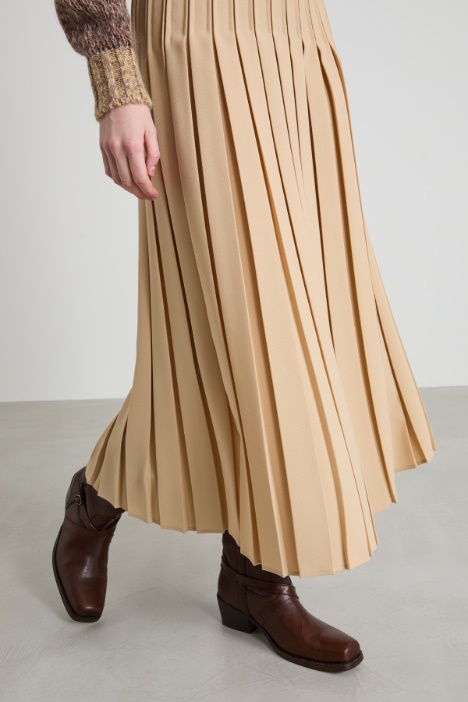 Gonna a pieghe in cady