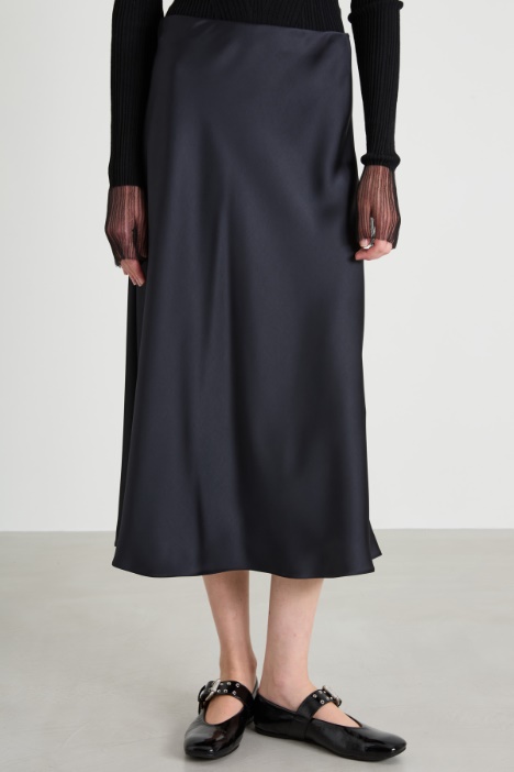 Gonna longuette in raso