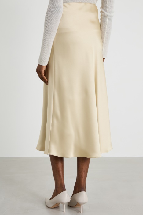 Gonna longuette in raso