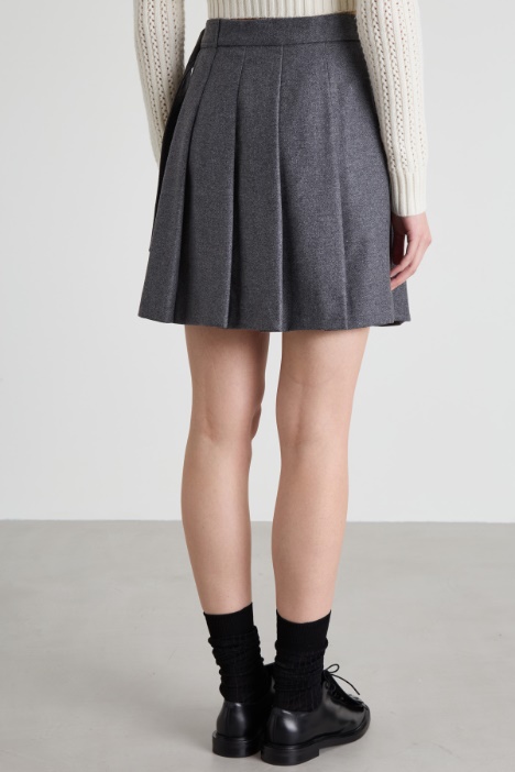 Gonna a pieghe in flanella