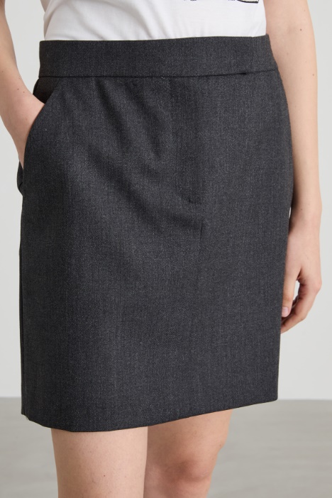 Minifalda en gabardina de lana