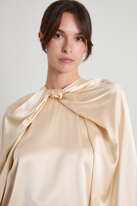 Blusa in raso di seta