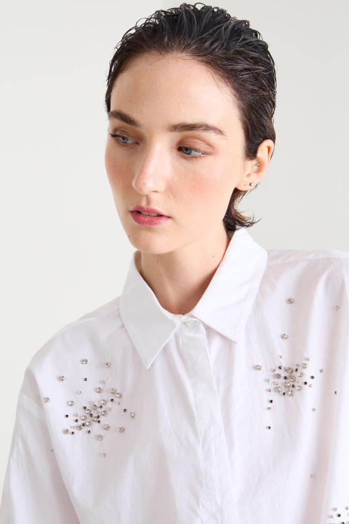 Shirt with rhinestones Intrend - 4