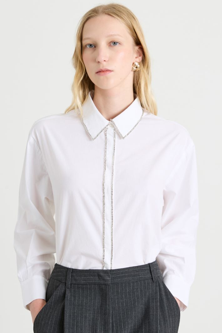 Shirt with rhinestones Intrend