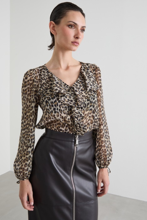 Animal print crepon blouse Intrend