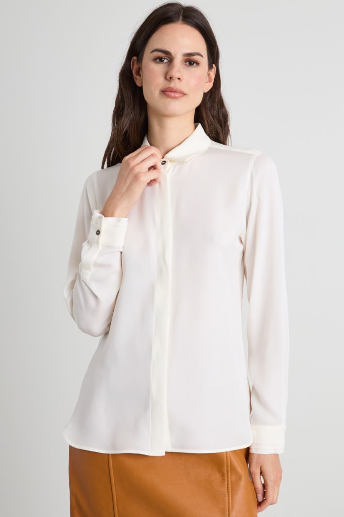 Camicia in raso di seta Intrend