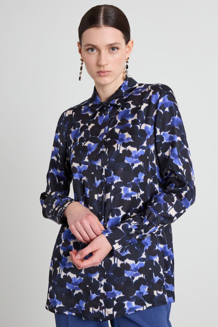 Camicia in raso a fantasia