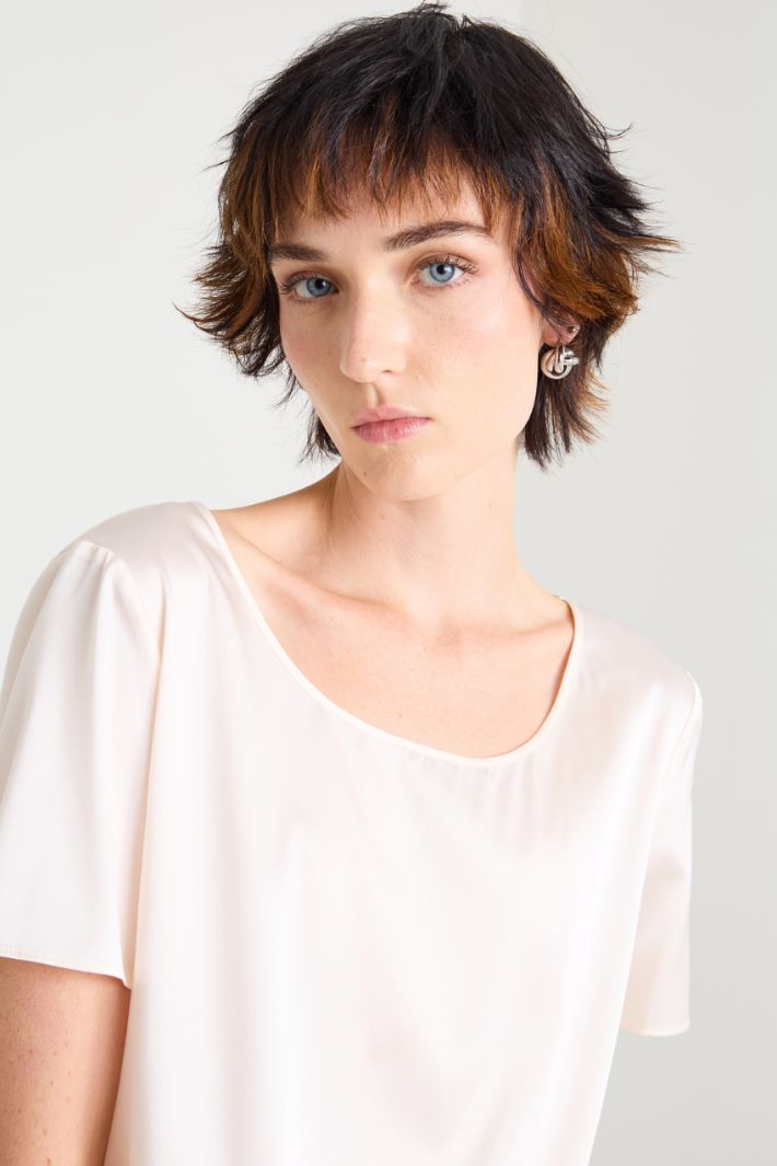 Silk satin T-shirt Intrend - 4
