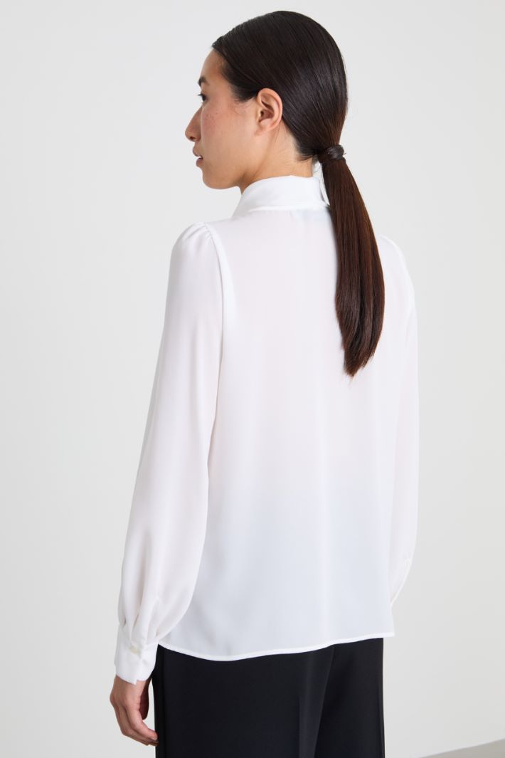 Tie-collar blouse Intrend - 2