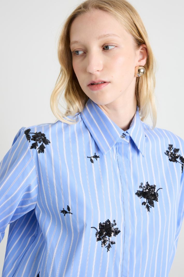 Shirt with embroidery Intrend - 4