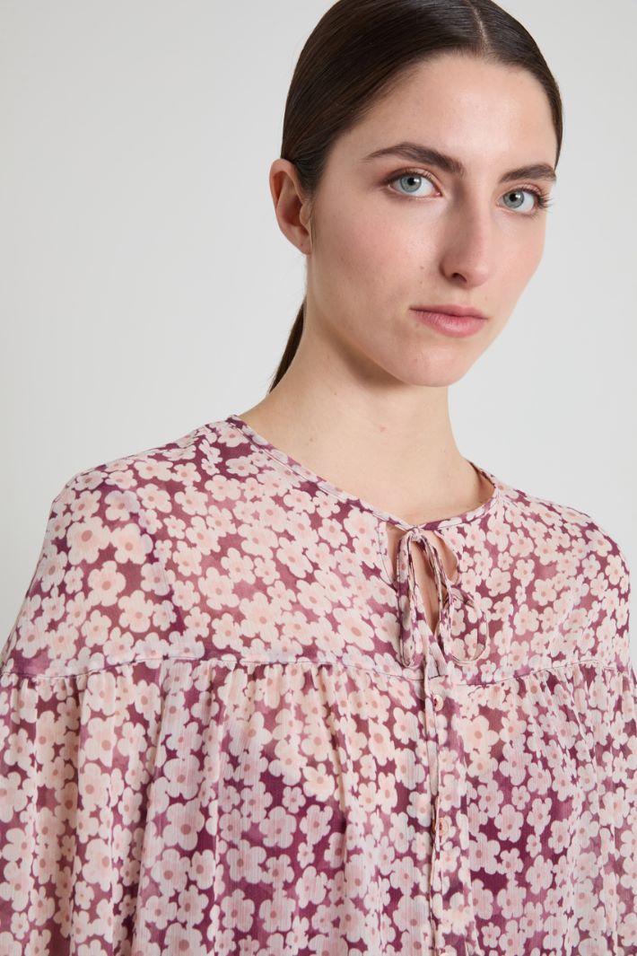 Floral crepon shirt Intrend - 4