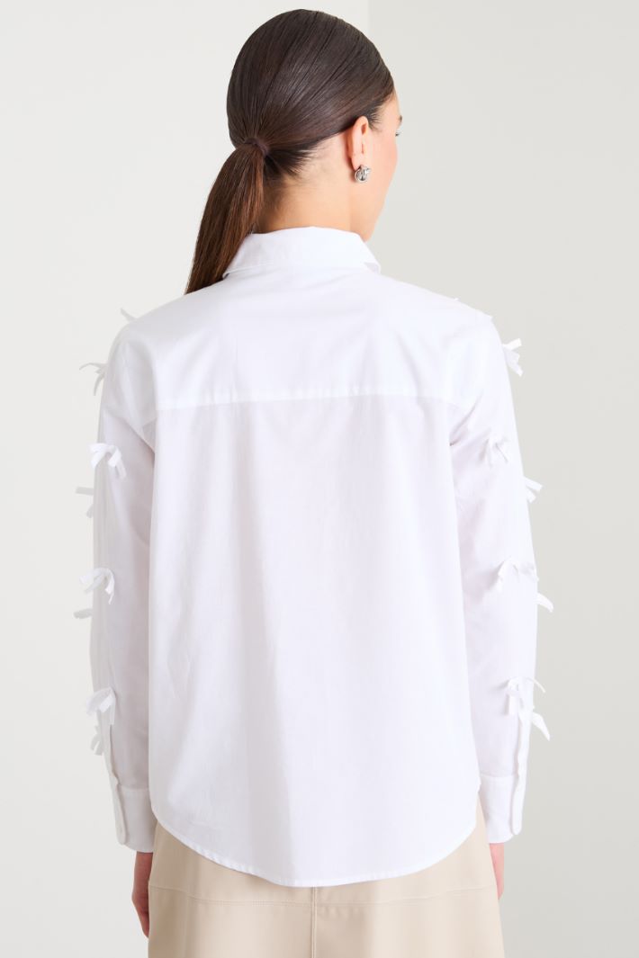 Shirt with appliques Intrend - 2