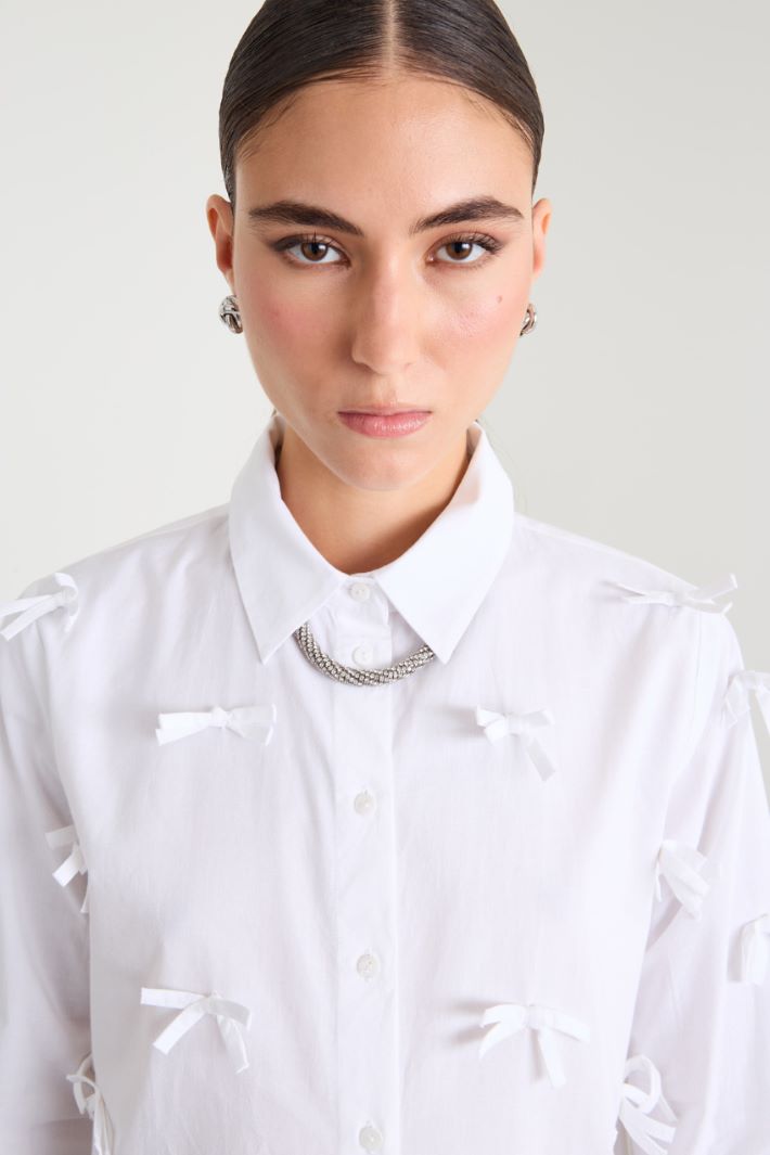 Shirt with appliques Intrend - 4